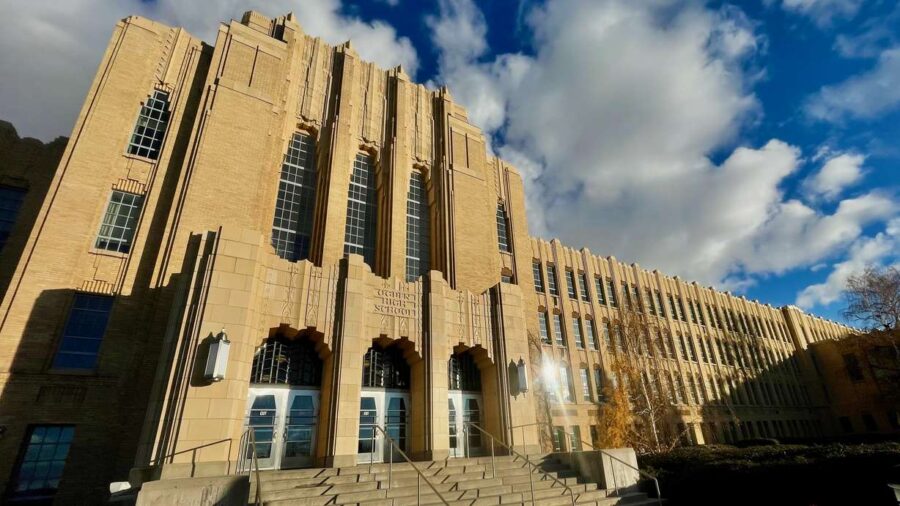 Ogden considera la adquisición por 3,6 millones de dólares del edificio del Servicio Forestal, una estructura art déco construida en 1934